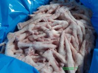 Chân gà – Món ăn vặt siêu hot từ gà đông lạnh